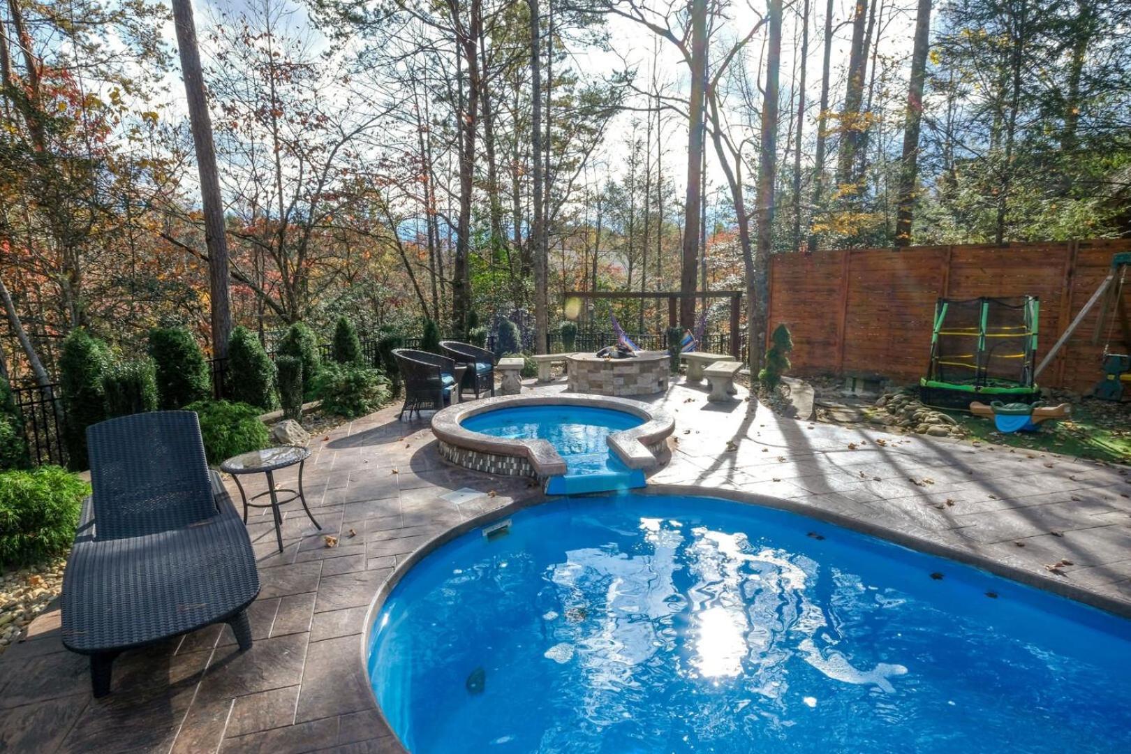 蓋特林堡Pitter Patter Swimming Pool Ht Near D'Town别墅 外观 照片